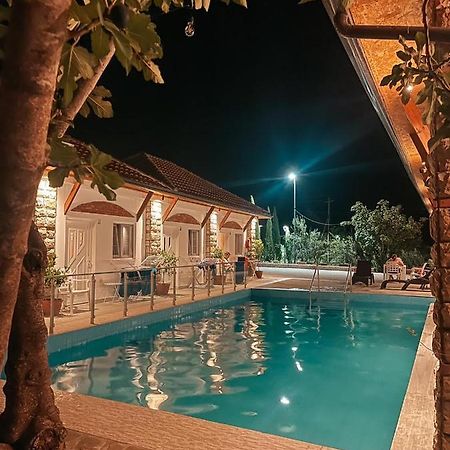 Guesthouse Lord Byron Tepelene Luaran gambar